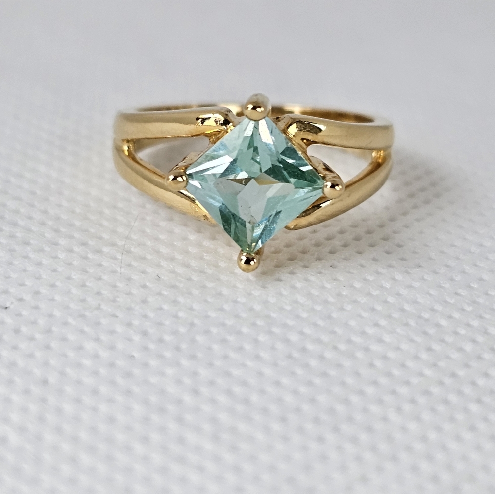 Incredible Lab Created Green Spinel Ring in 18K over Sterling Silver! Sz 7! - Picture 3 of 8